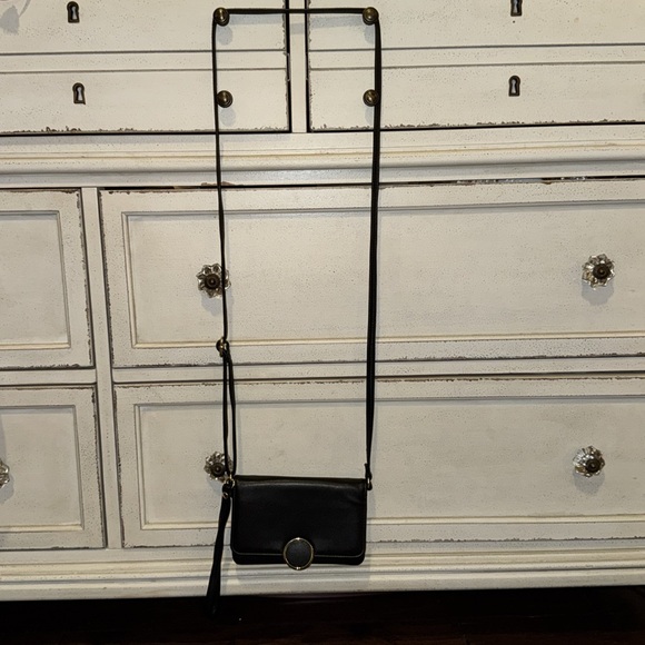 Black soft leather feel clutch gold metal adjustable strap cross body purse 7x5” - Picture 11 of 16